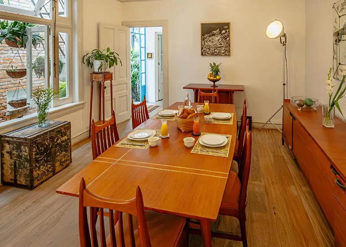 Casa Chapulin-mexican Eclectic In Roma Norte Villa