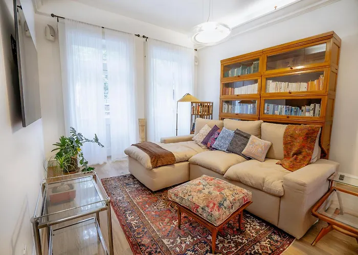 Villa Casa Chapulin-mexican Eclectic In Roma Norte