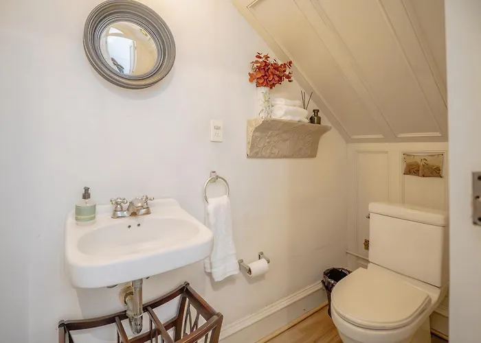 Villa Casa Chapulin-mexican Eclectic In Roma Norte *